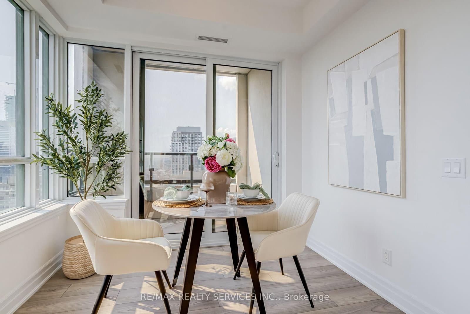 36 Elm Drive, Unit 2909 thumbnail 21