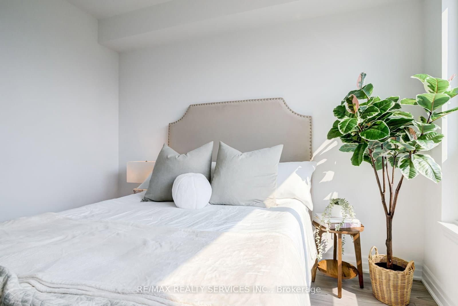 36 Elm Drive, Unit 2909 thumbnail 24