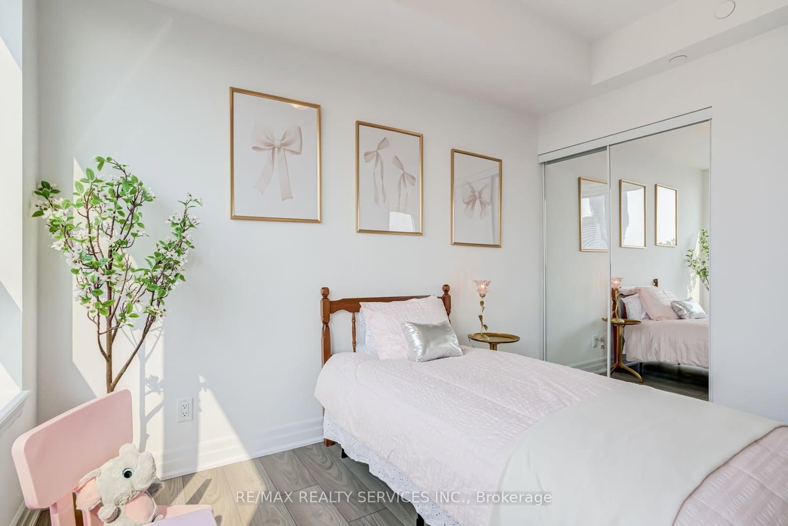 36 Elm Drive, Unit 2909 thumbnail 28