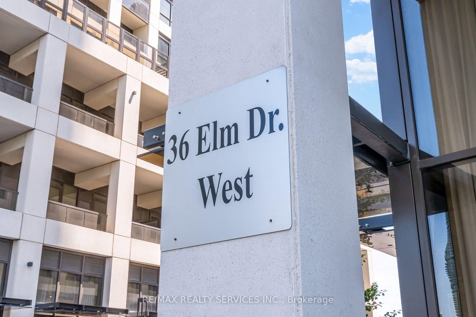 36 Elm Drive, Unit 2909 thumbnail 4