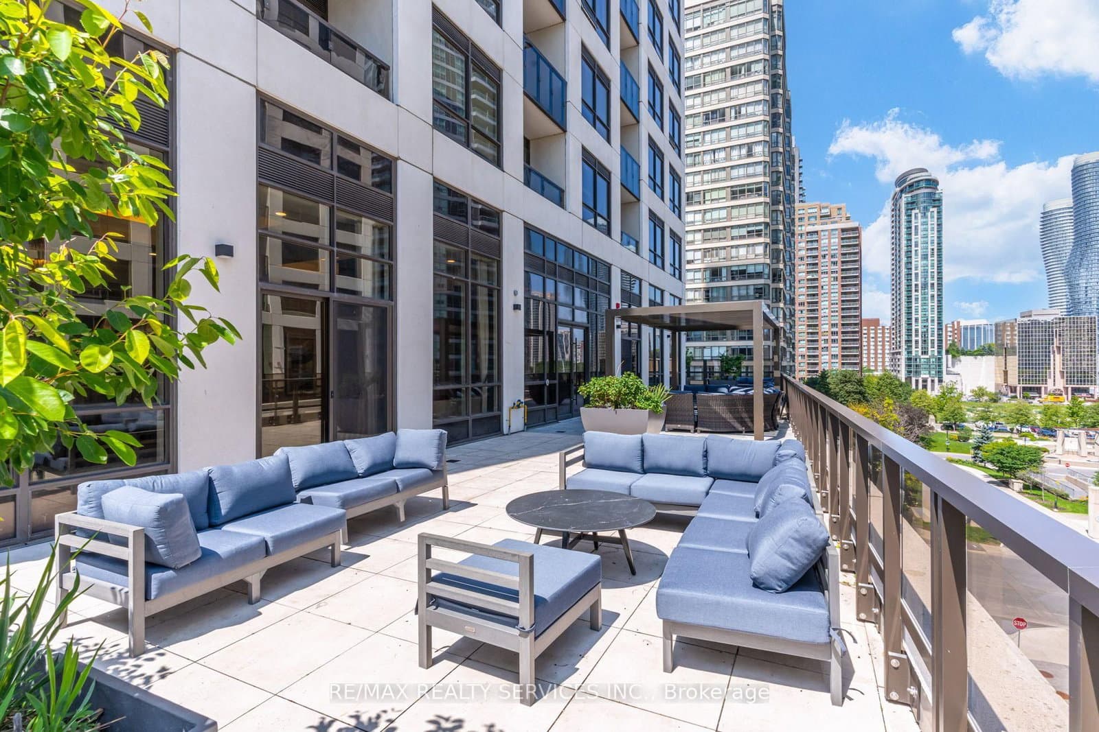 36 Elm Drive, Unit 2909 thumbnail 46