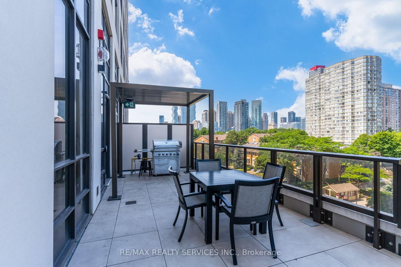 36 Elm Drive, Unit 2909 thumbnail 48