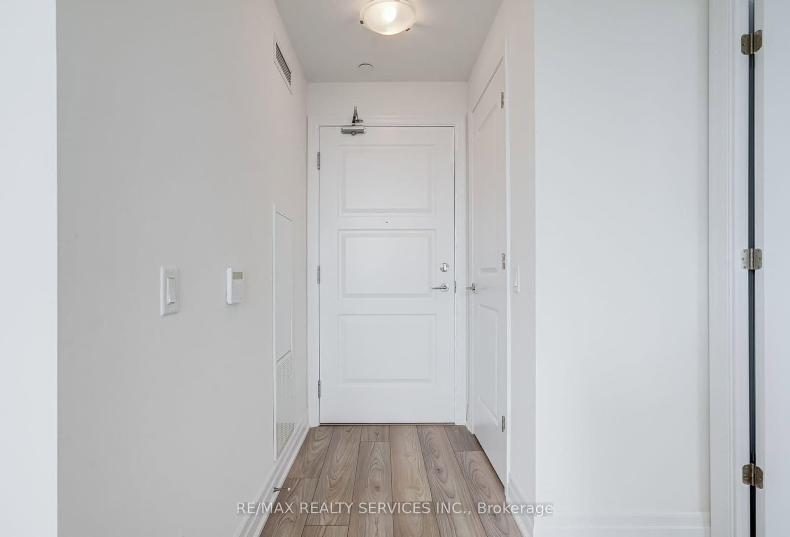 36 Elm Drive, Unit 2909 thumbnail 9
