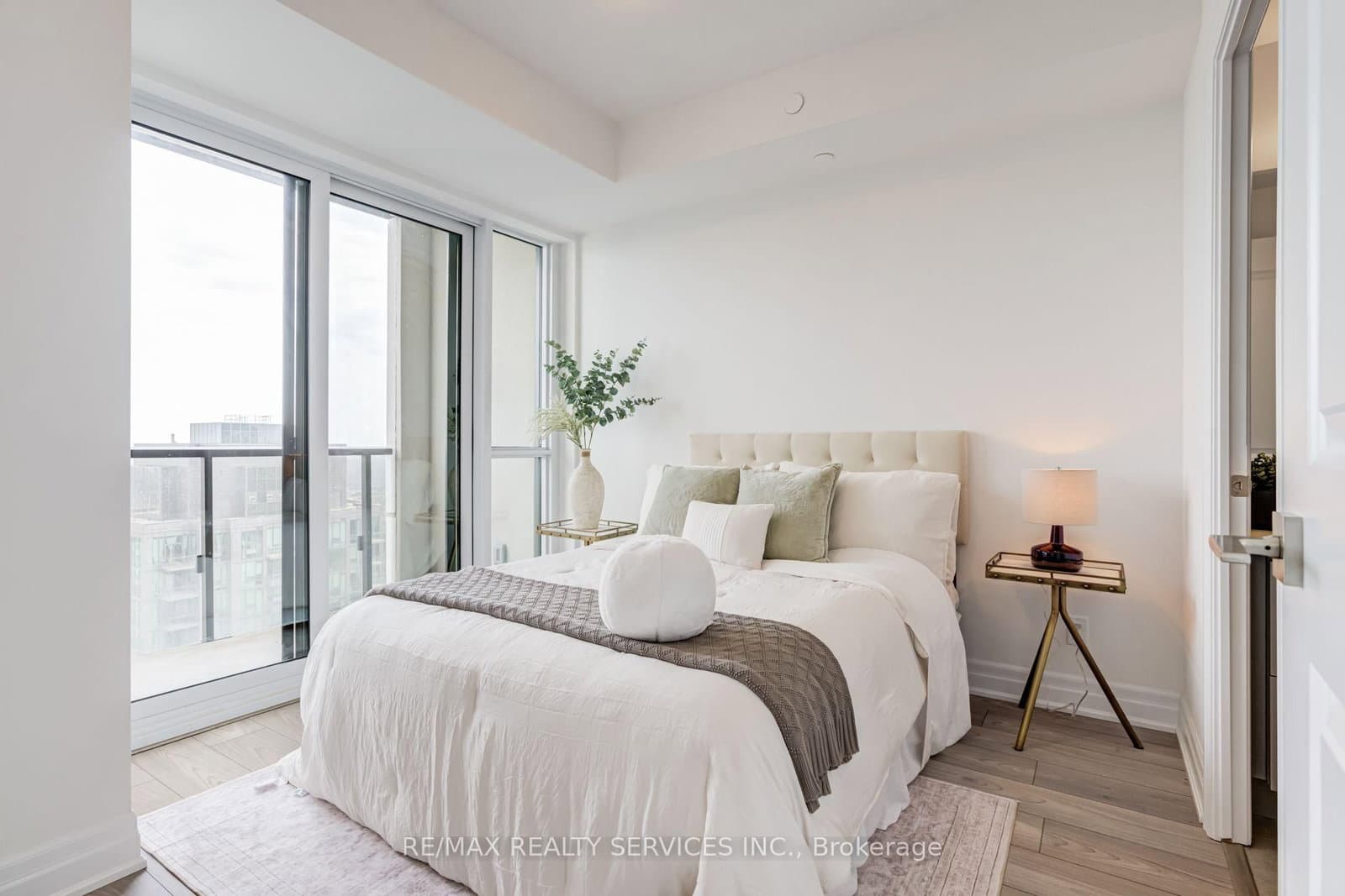 36 Elm Drive, Unit 3507 thumbnail 25
