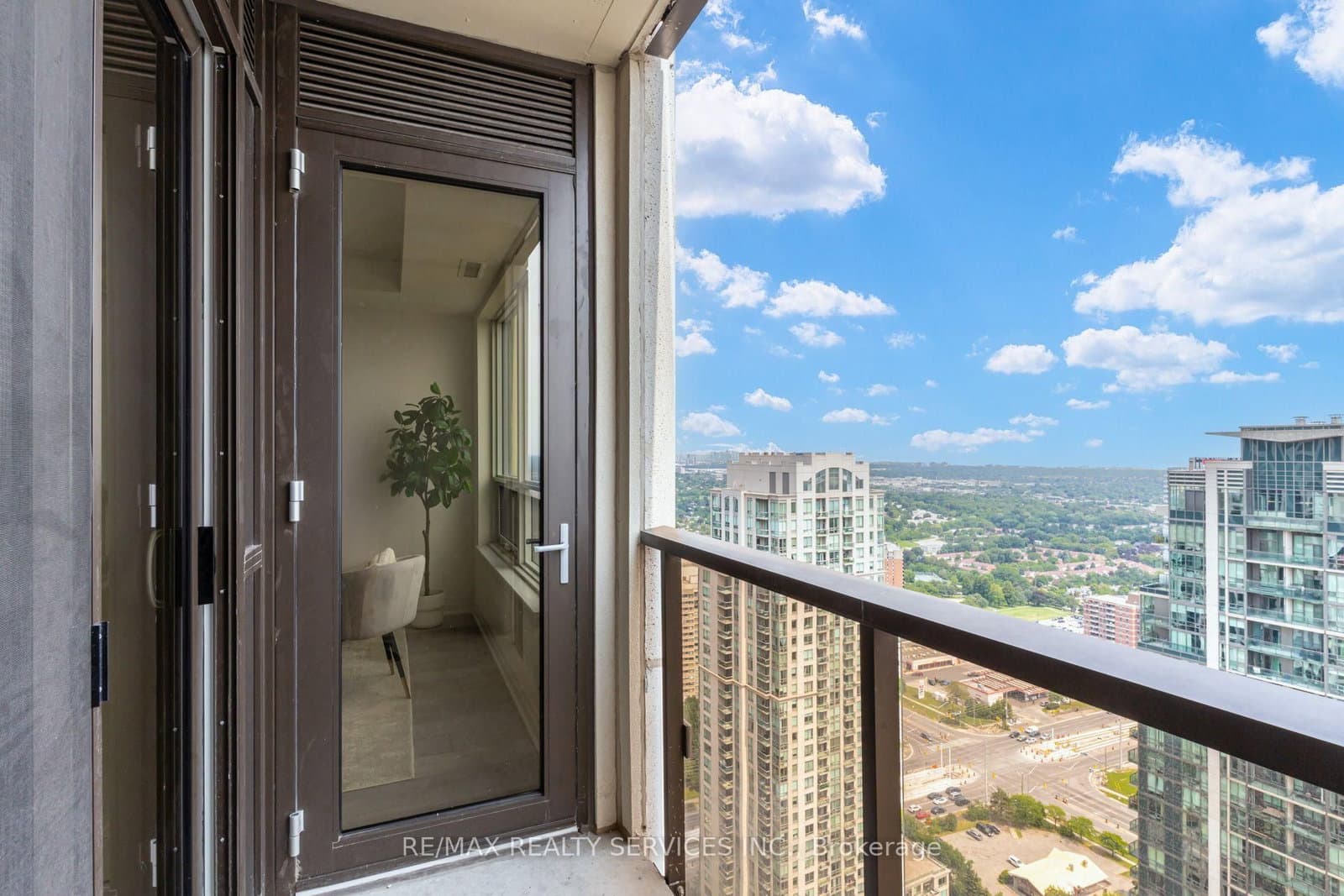 36 Elm Drive, Unit 3507 thumbnail 33