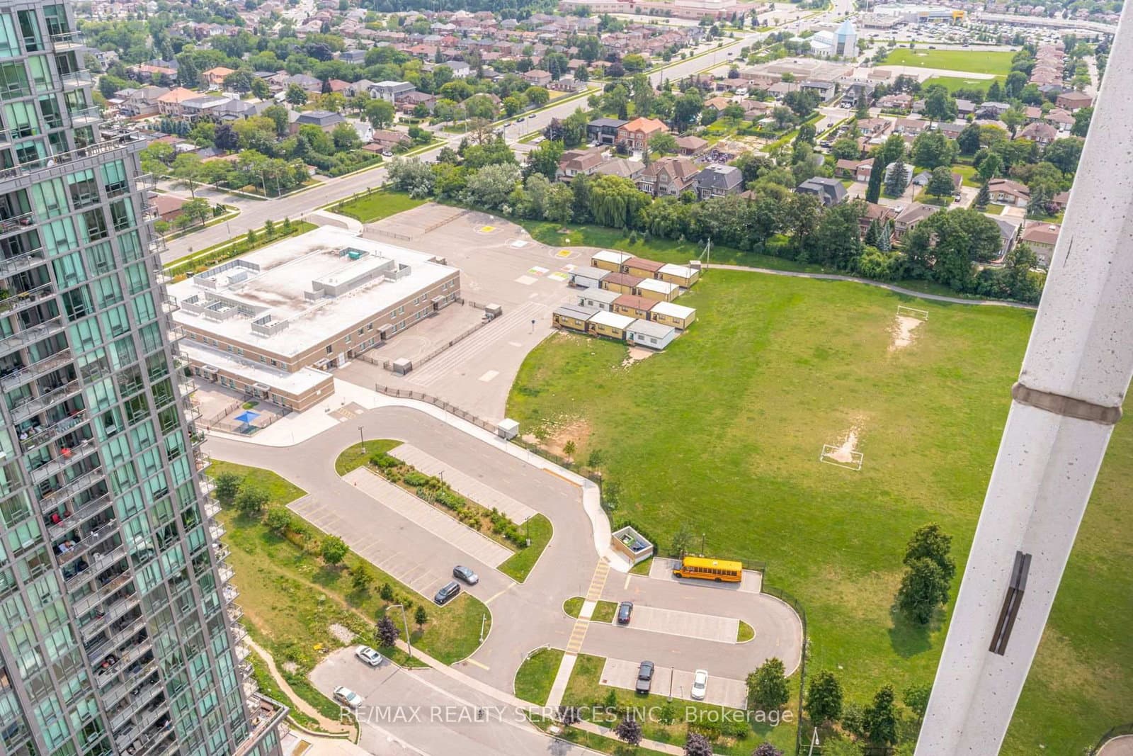 36 Elm Drive, Unit 3507 thumbnail 35