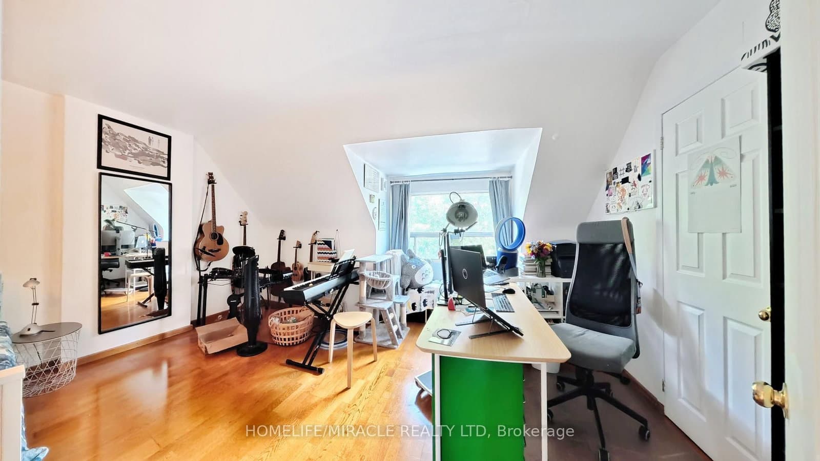 121 Medland Street thumbnail 19