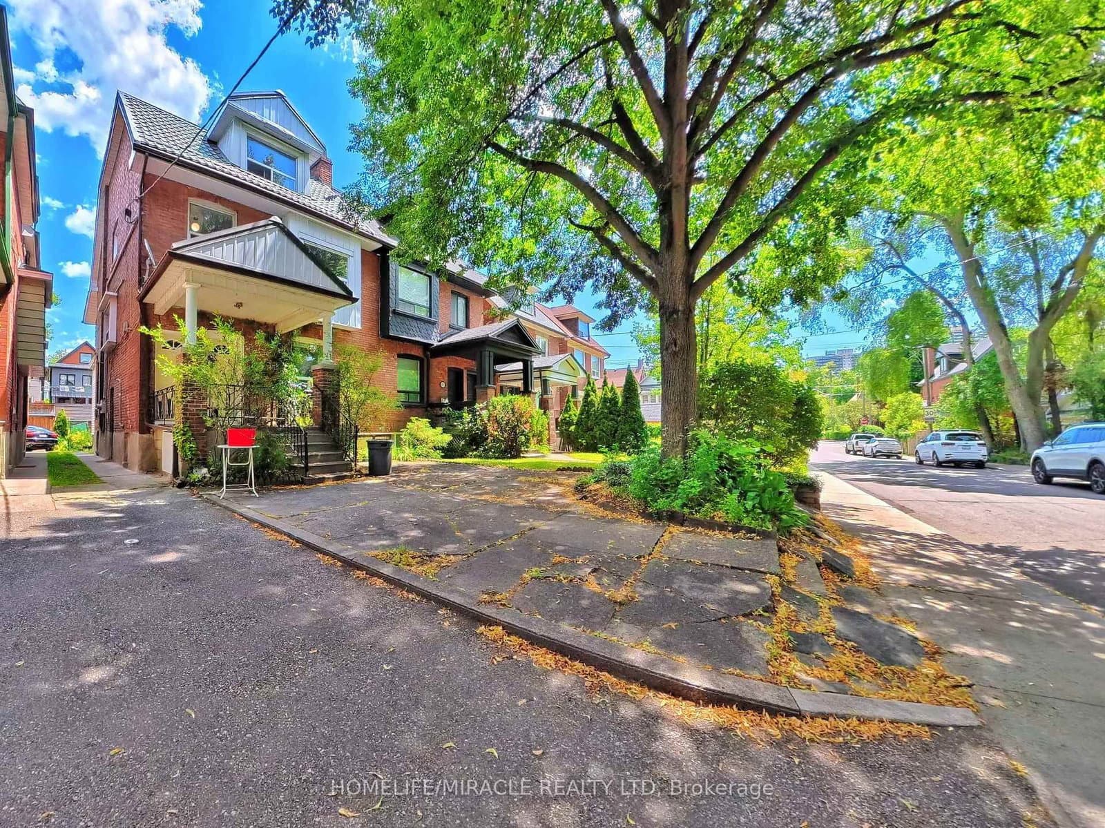 121 Medland Street thumbnail 2