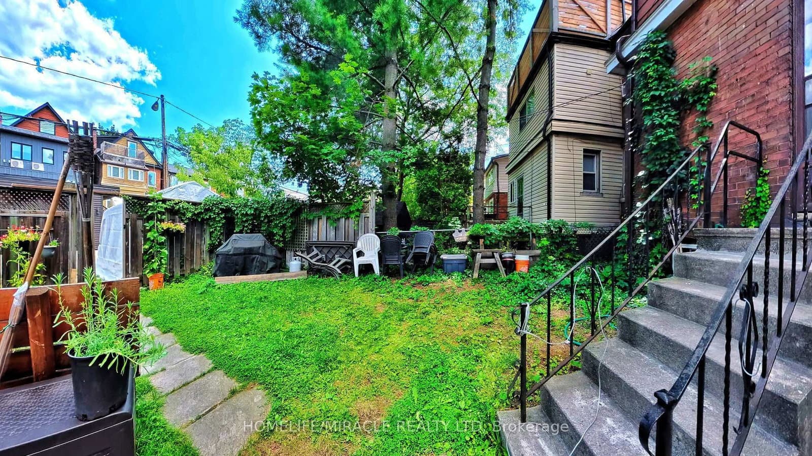 121 Medland Street thumbnail 43