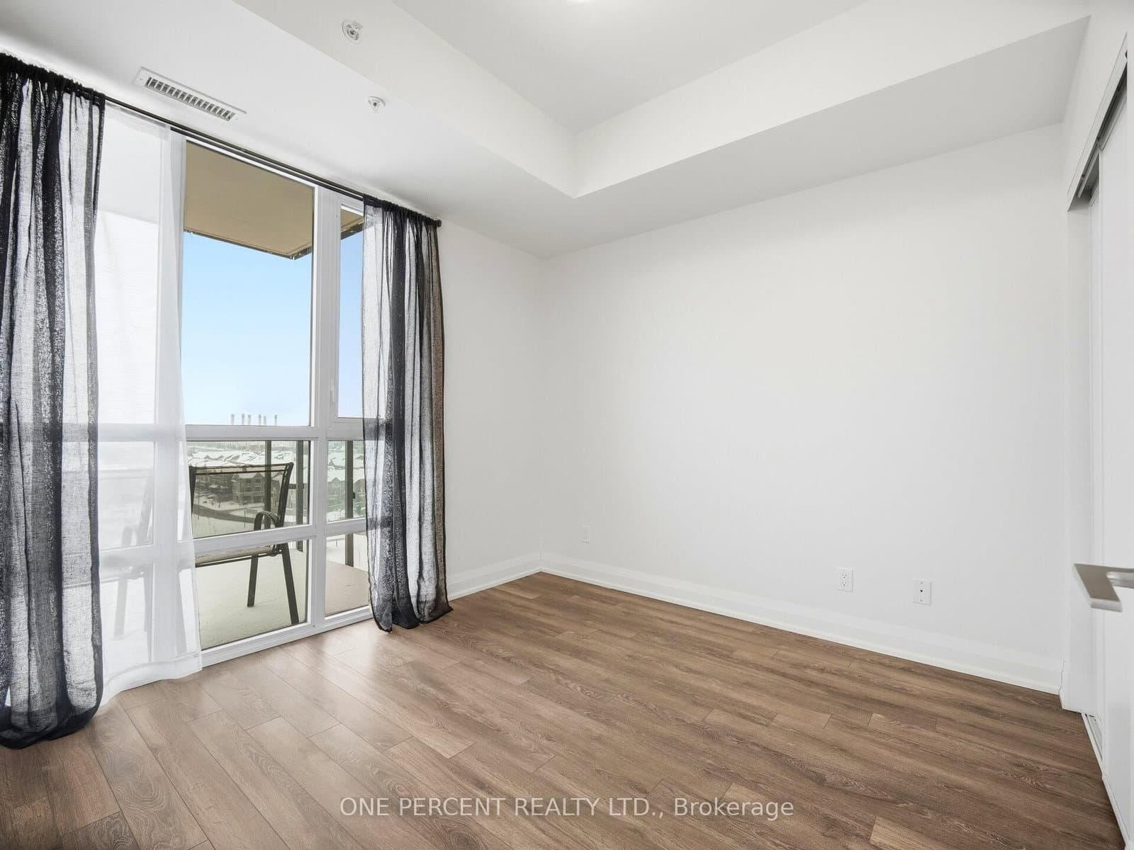 65 Yorkland Boulevard, Unit 811 thumbnail 25