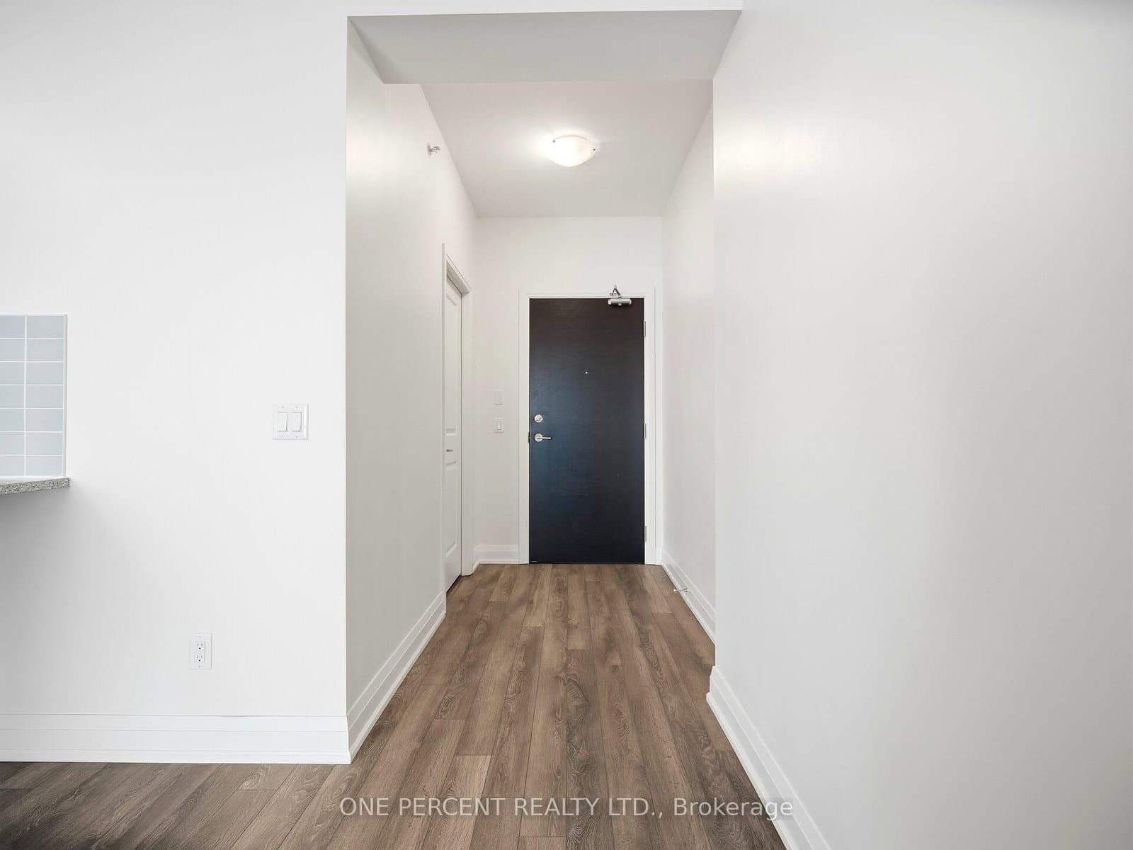 65 Yorkland Boulevard, Unit 811 thumbnail 9