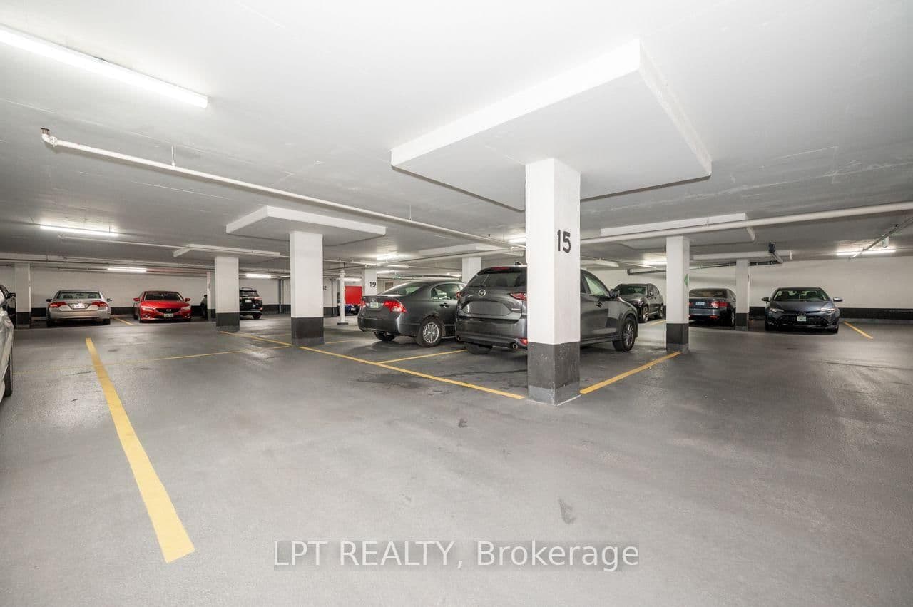 1 Michael Power Place, Unit 1513 thumbnail 37
