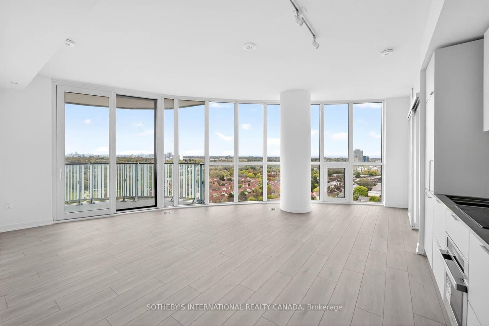 1 Fairview Road E, Unit 3203 thumbnail 3
