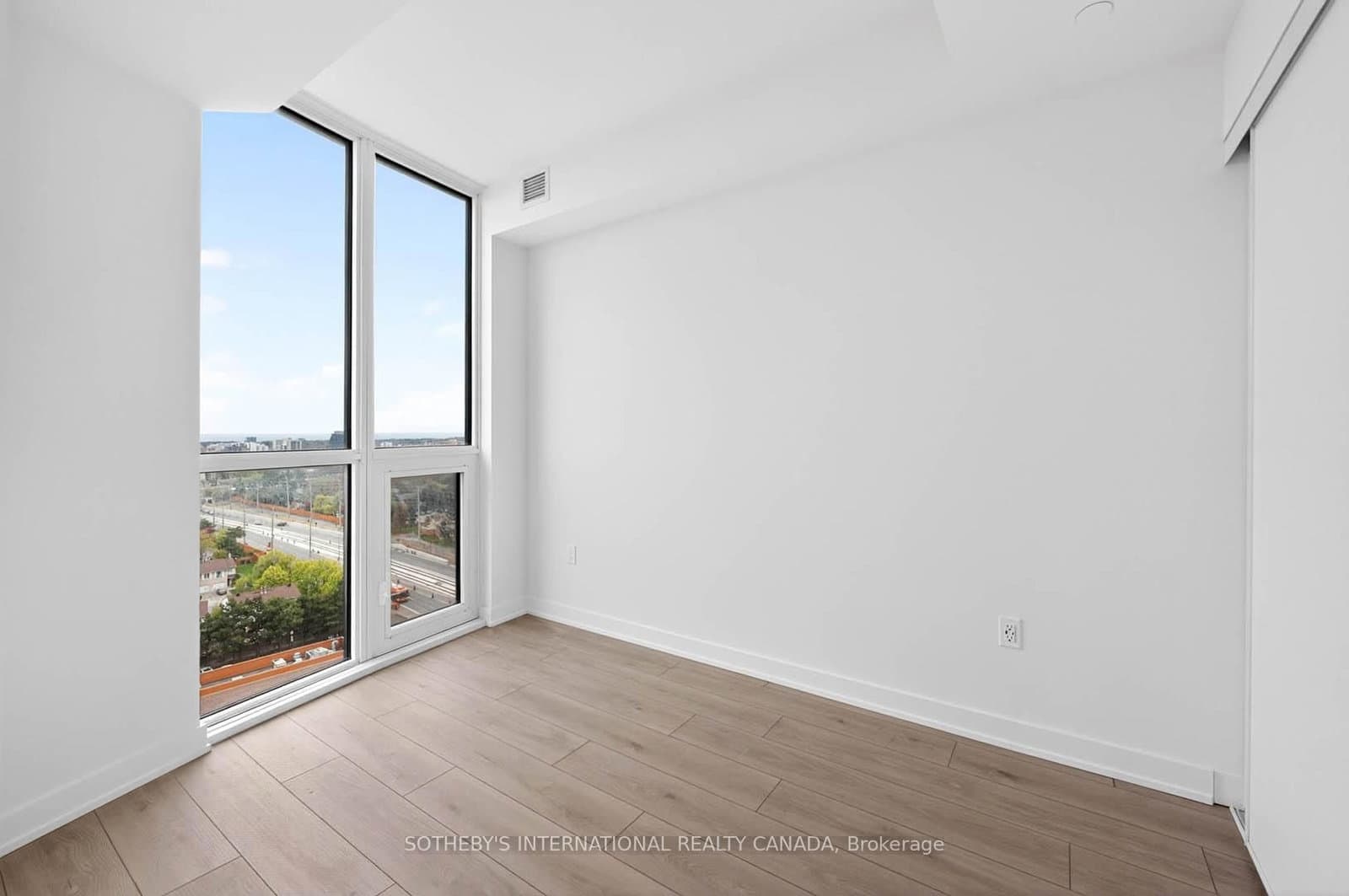 1 Fairview Road E, Unit 3203 thumbnail 6