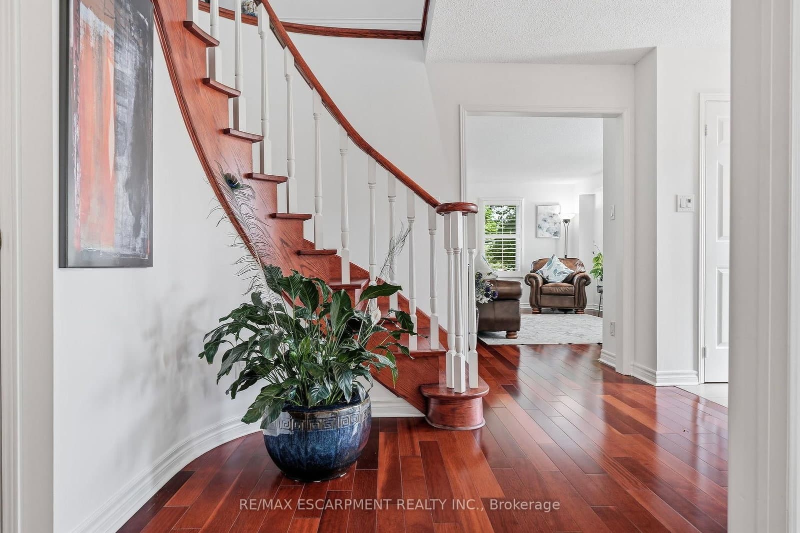 1154 Windrush Drive thumbnail 4