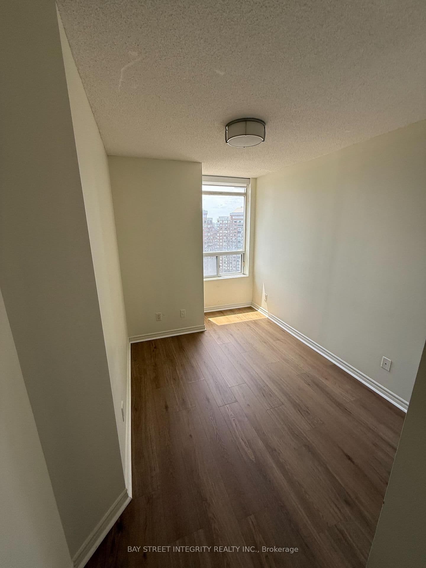 3888 Duke Of York Boulevard, Unit 2328 thumbnail 10