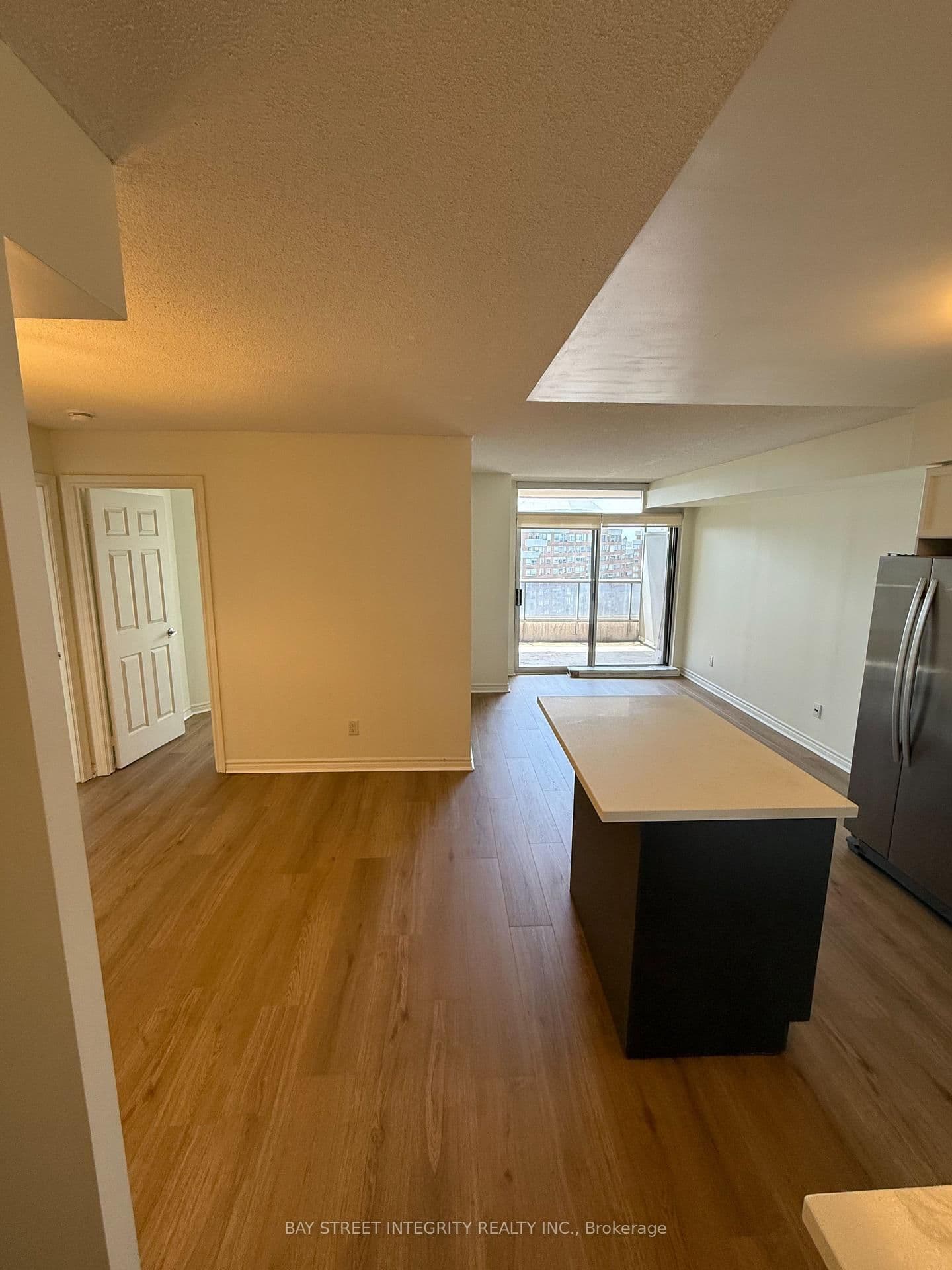 3888 Duke Of York Boulevard, Unit 2328 thumbnail 13