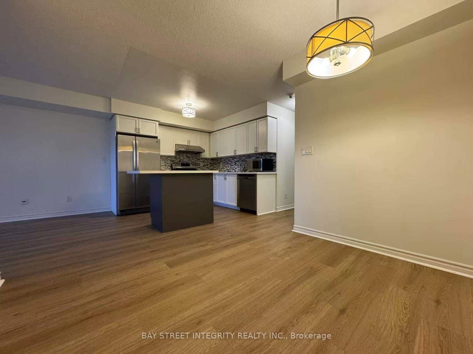 3888 Duke Of York Boulevard, Unit 2328 thumbnail 2