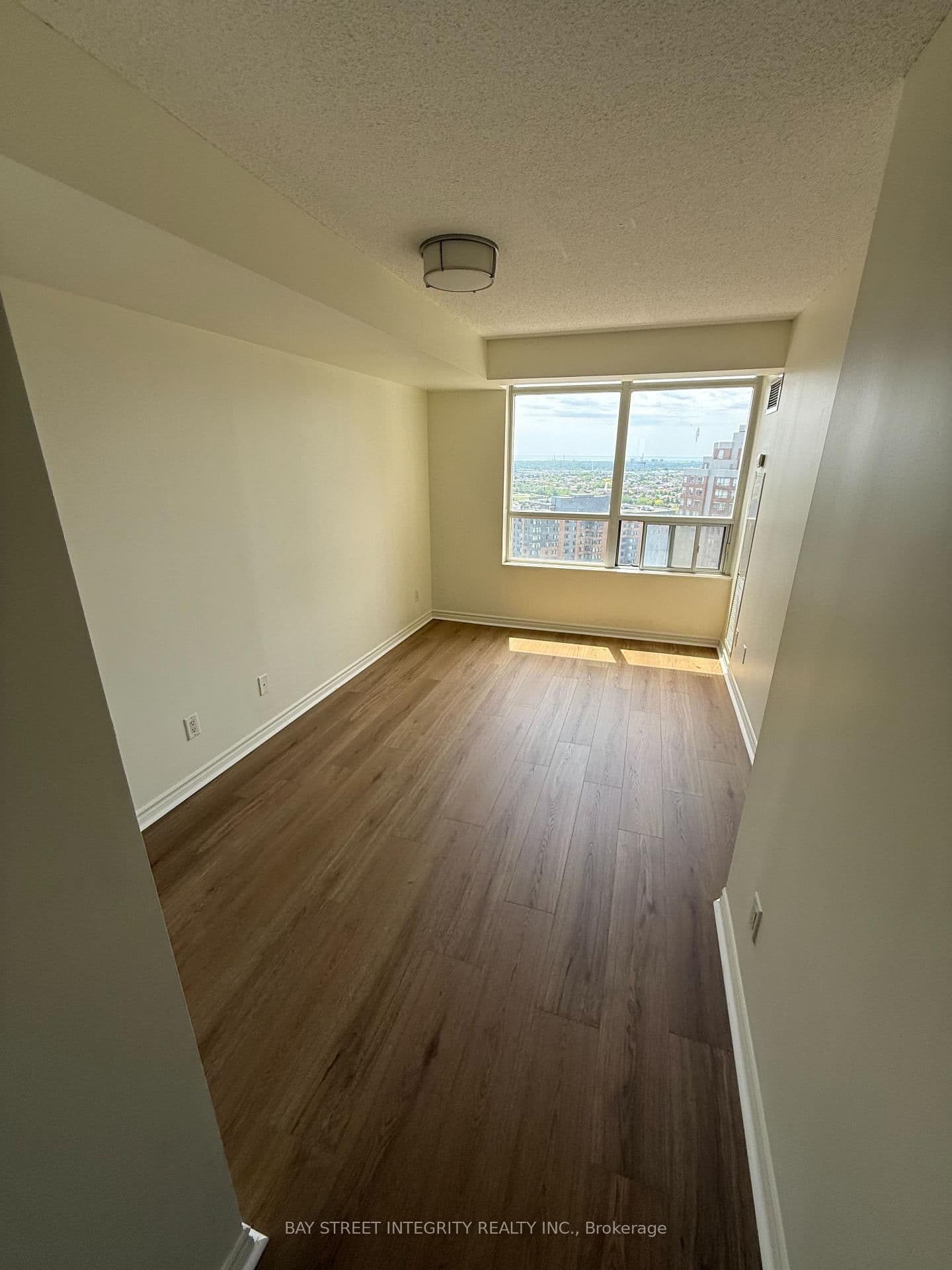 3888 Duke Of York Boulevard, Unit 2328 thumbnail 9