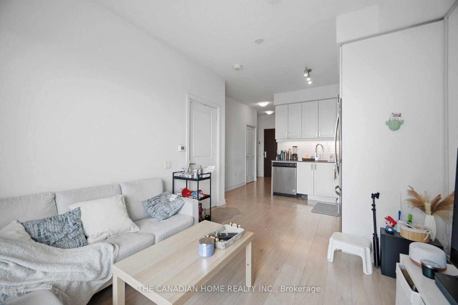 8 Nahani Way E, Unit 3119 thumbnail 15