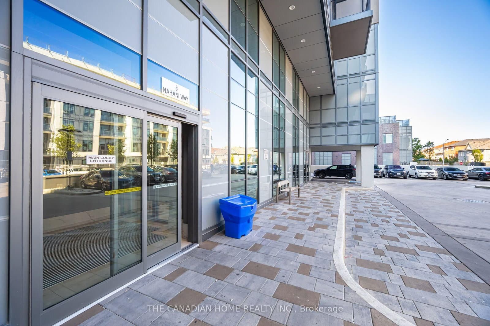 8 Nahani Way E, Unit 3119 thumbnail 3