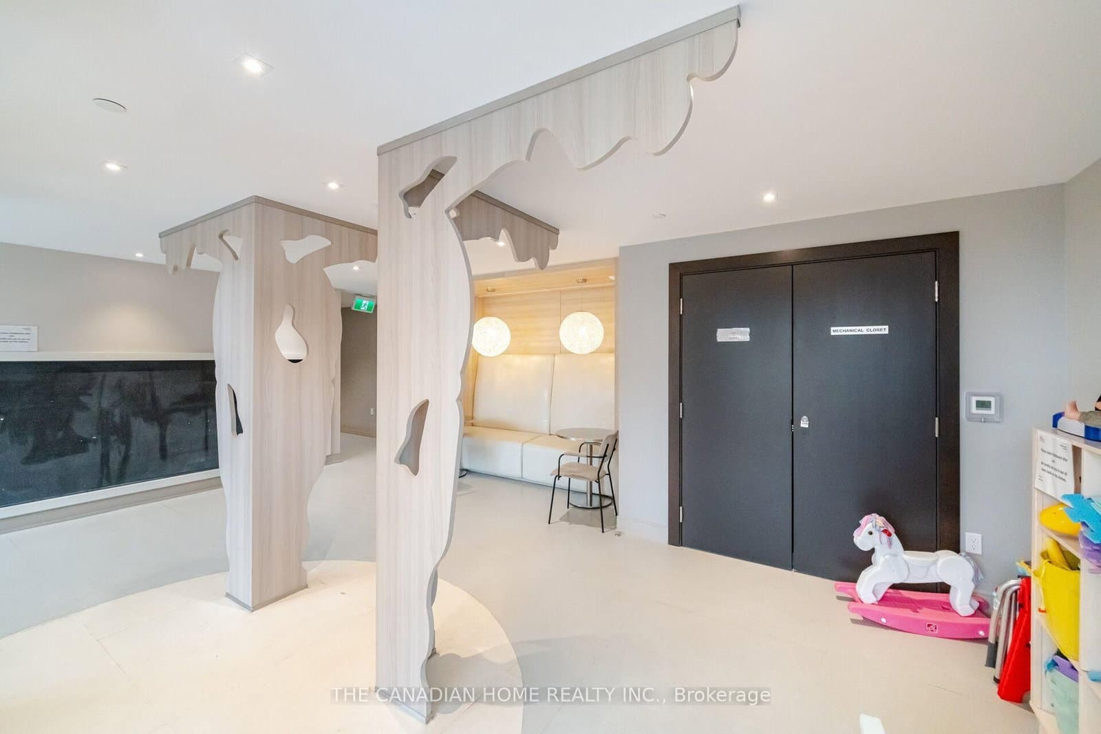 8 Nahani Way E, Unit 3119 thumbnail 40