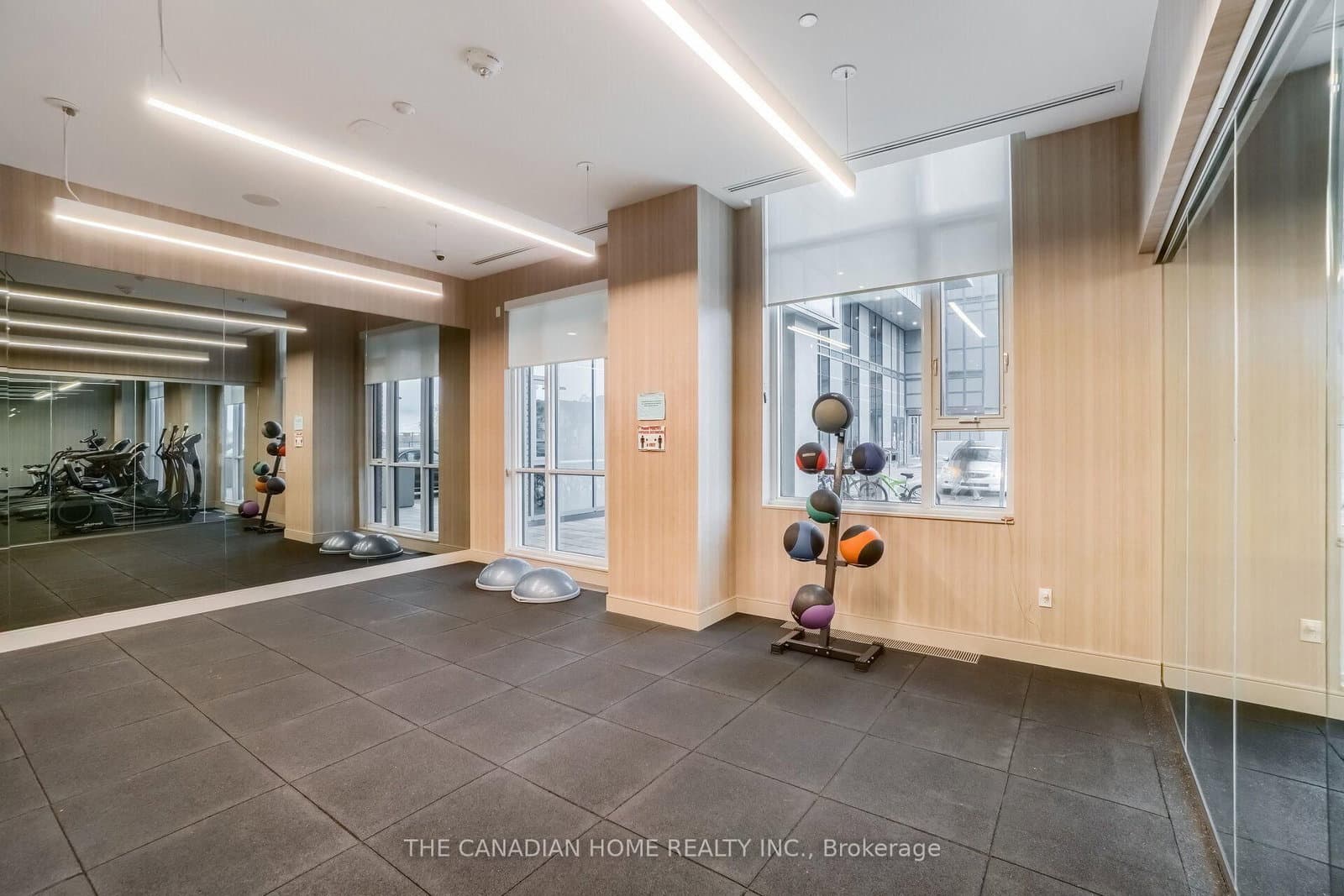 8 Nahani Way E, Unit 3119 thumbnail 43