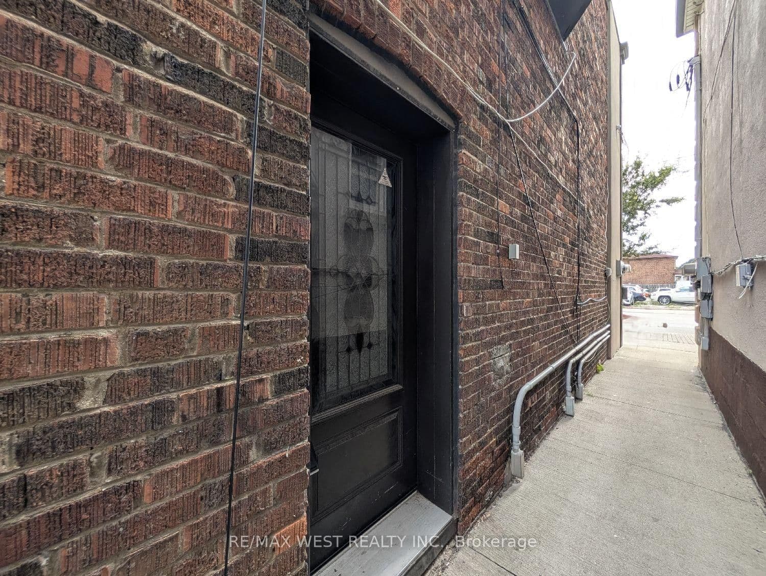 1761 Keele Street, Unit Apt 2 thumbnail 3