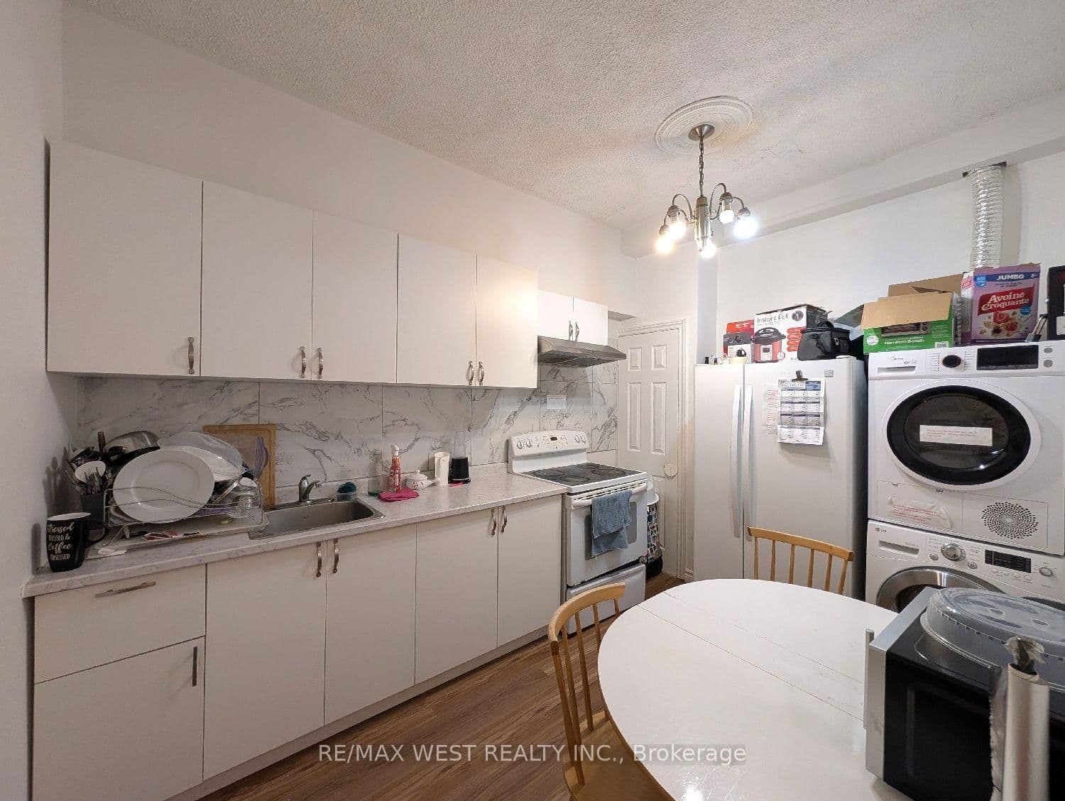 1761 Keele Street, Unit Apt 2 thumbnail 4
