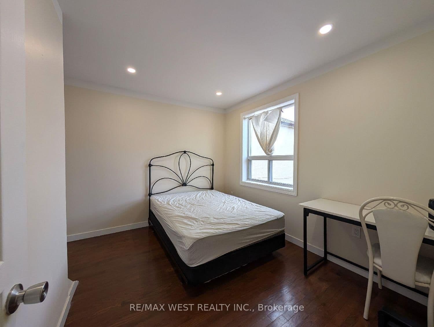 1761 Keele Street, Unit Apt 2 thumbnail 8