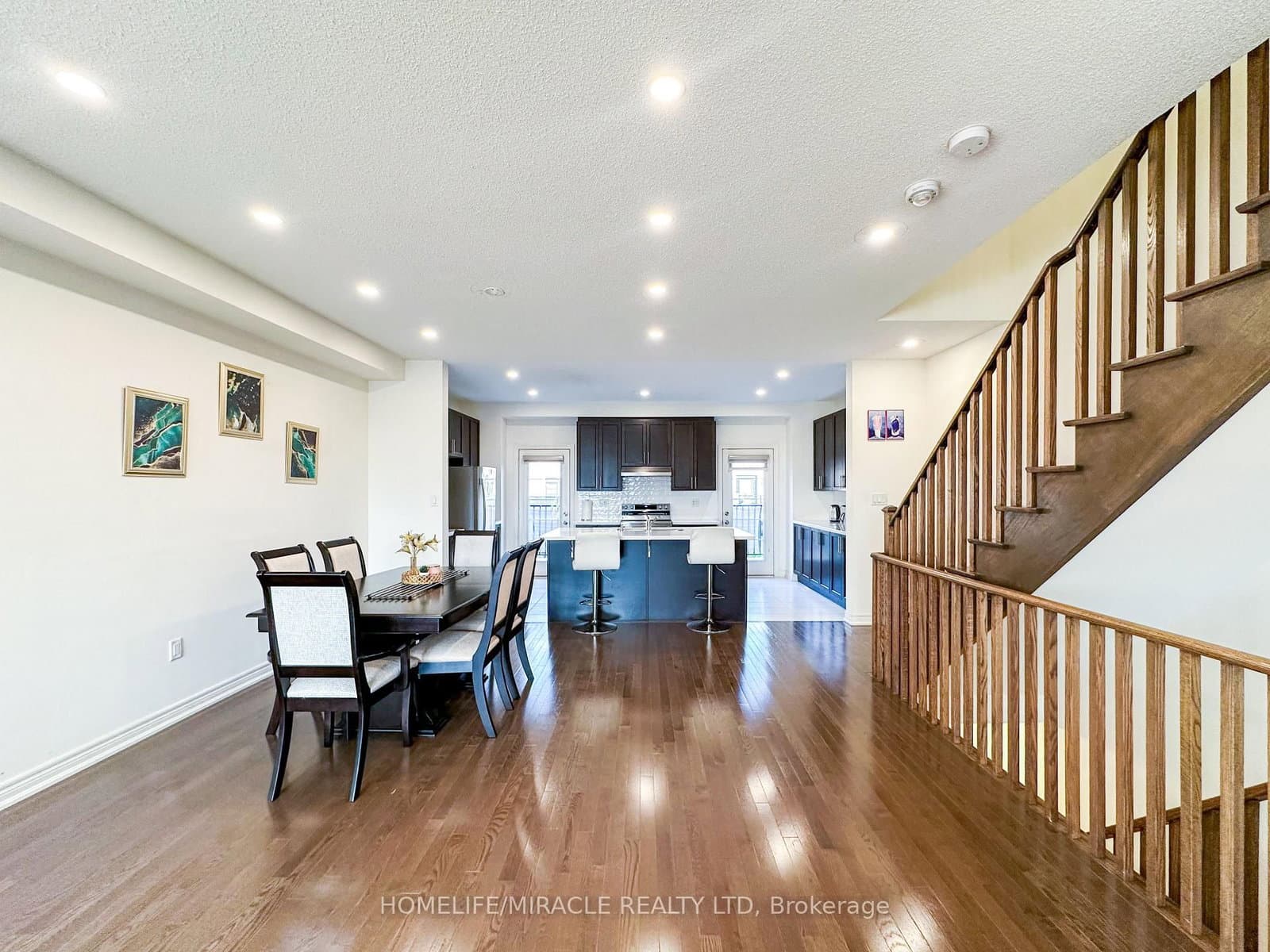 58 Fruitvale Circle thumbnail 5