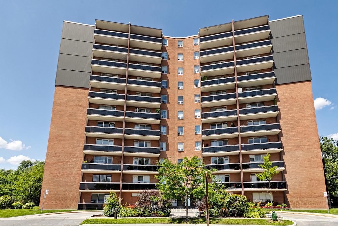 3145 Queen Frederica Drive, Unit 706 thumbnail 3