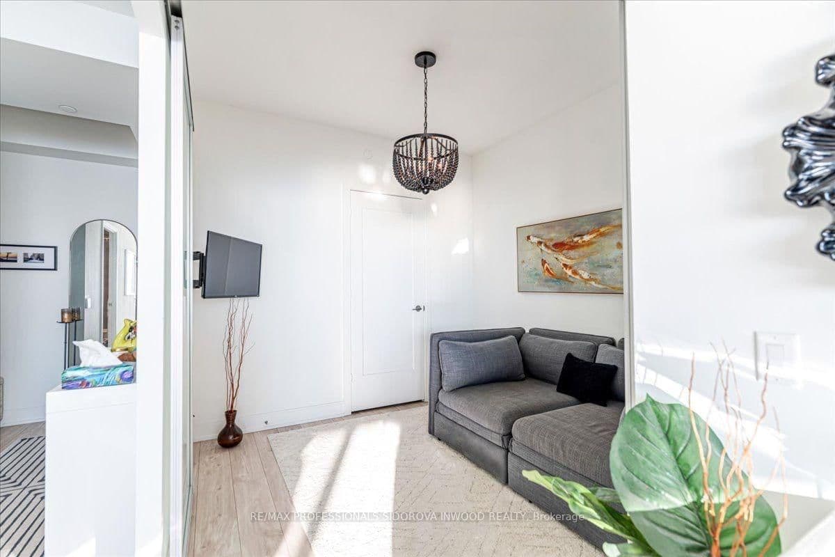 70 Annie Craig Drive, Unit 4105 thumbnail 10