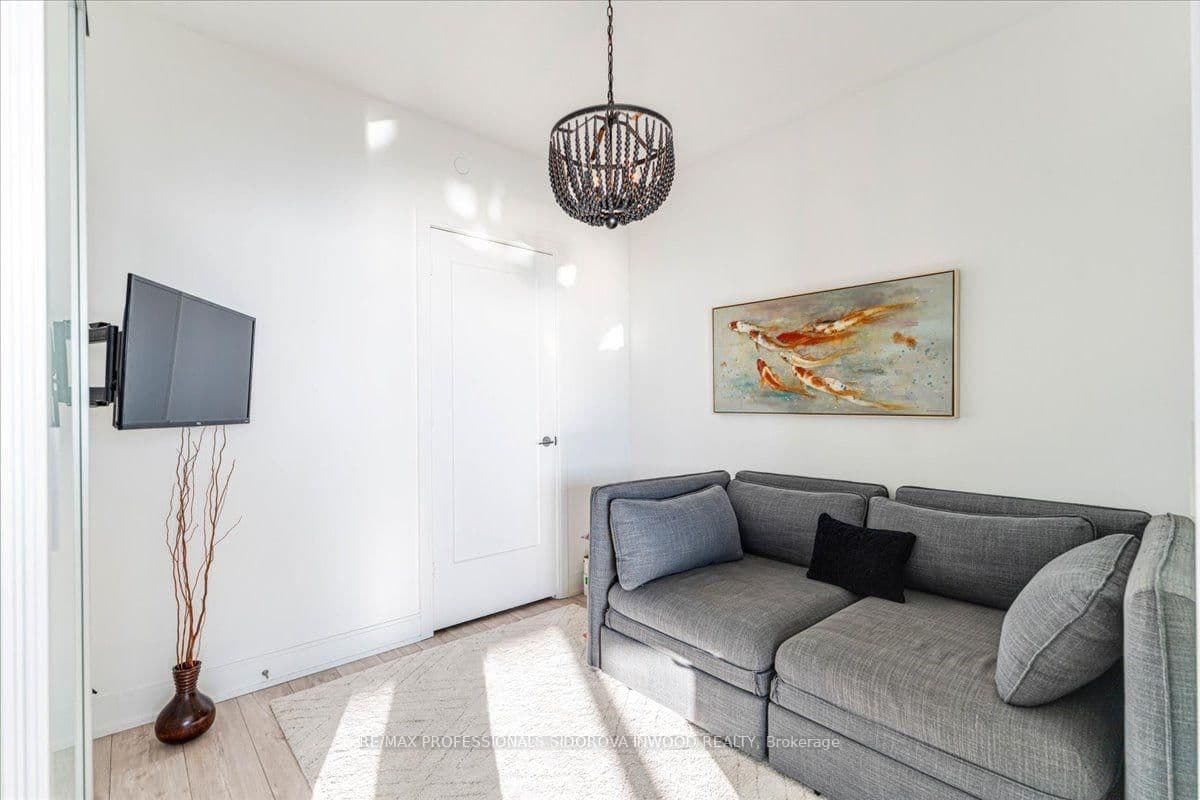 70 Annie Craig Drive, Unit 4105 thumbnail 11