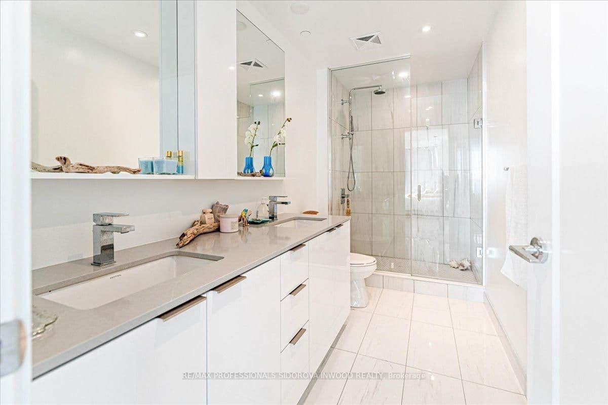 70 Annie Craig Drive, Unit 4105 thumbnail 18