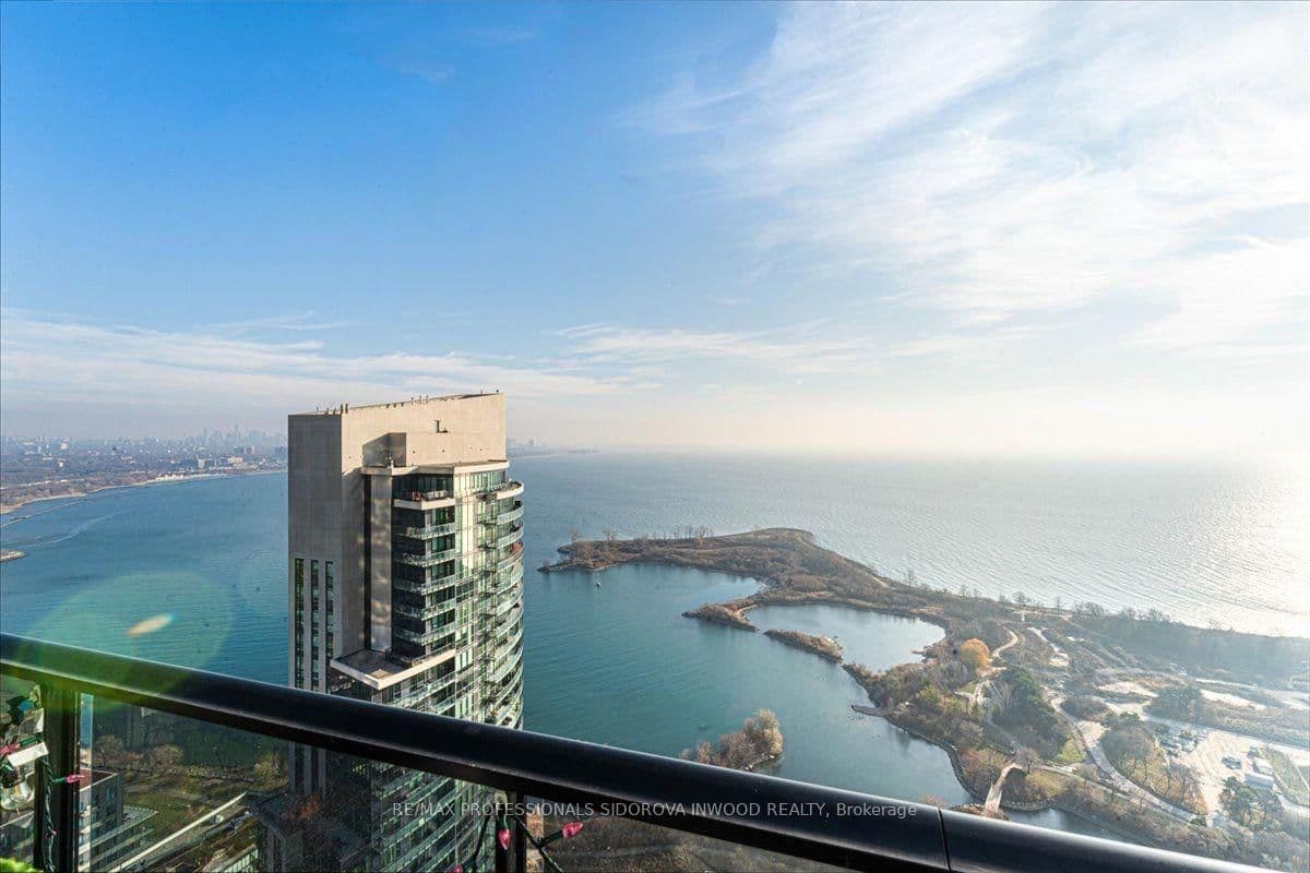 70 Annie Craig Drive, Unit 4105 thumbnail 21