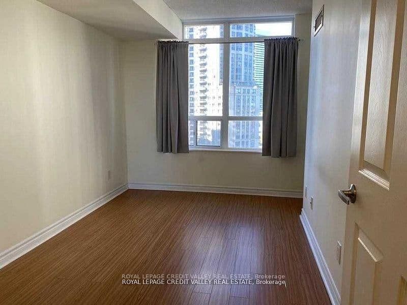 3880 Duke Of York Boulevard, Unit 1204 thumbnail 3
