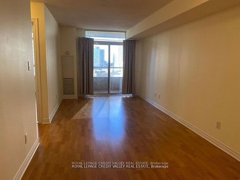 3880 Duke Of York Boulevard, Unit 1204 thumbnail 4
