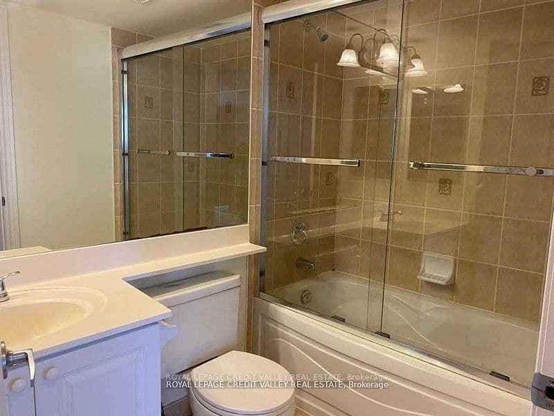 3880 Duke Of York Boulevard, Unit 1204 thumbnail 5