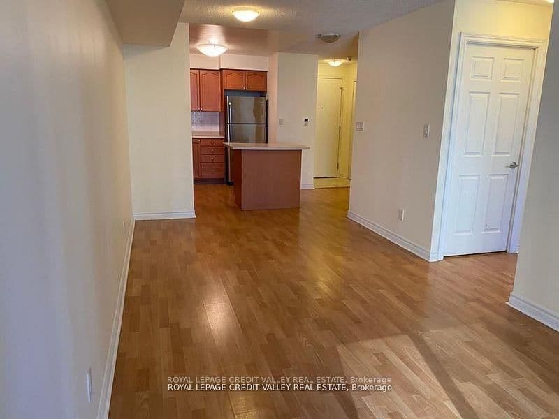3880 Duke Of York Boulevard, Unit 1204 thumbnail 7