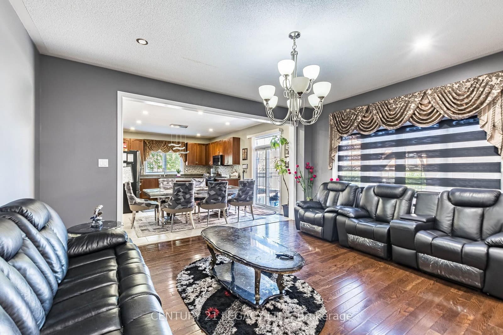 11 DRUMMONDVILLE Drive thumbnail 28