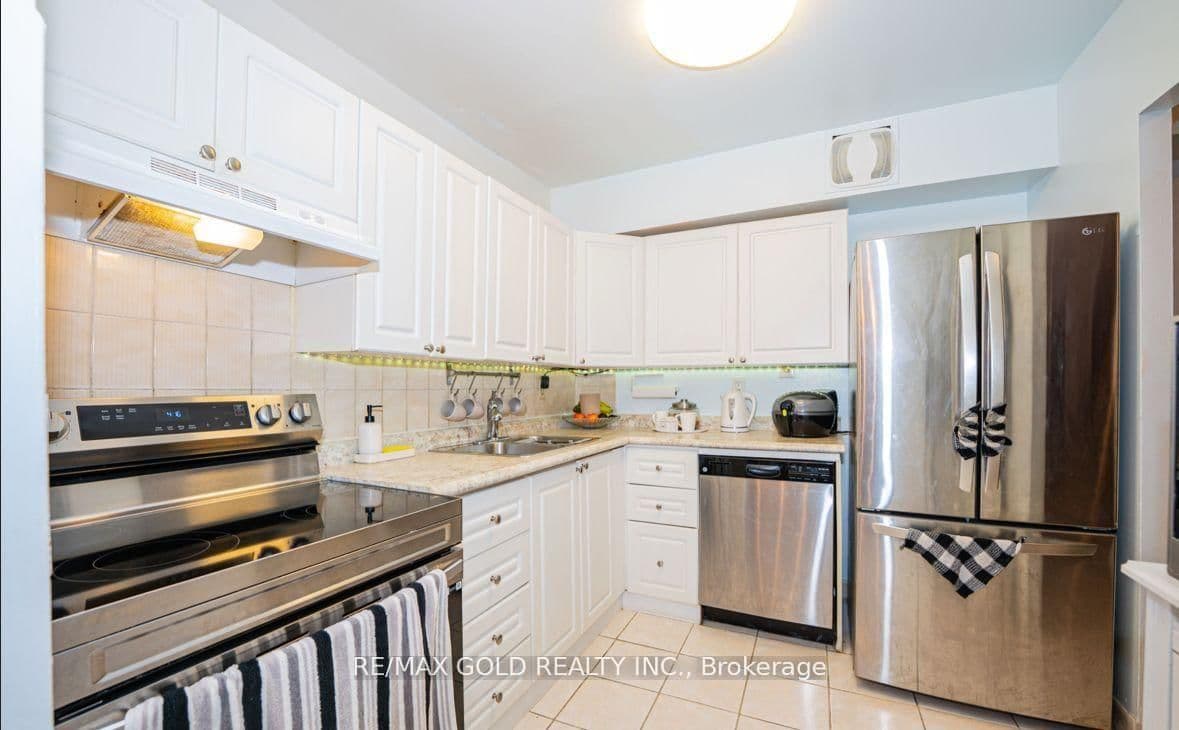 330 Dixon Road, Unit 2107 thumbnail 9