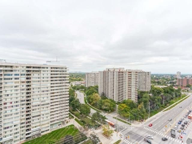 1 Elm Drive, Unit 1801 thumbnail 16