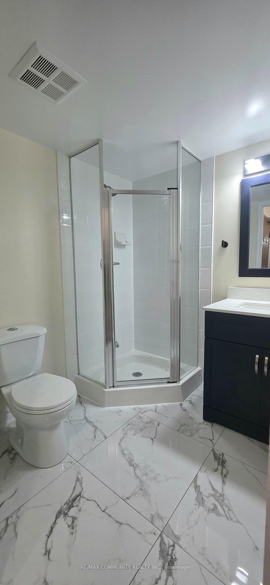 1 Elm Drive W, Unit 304 thumbnail 14