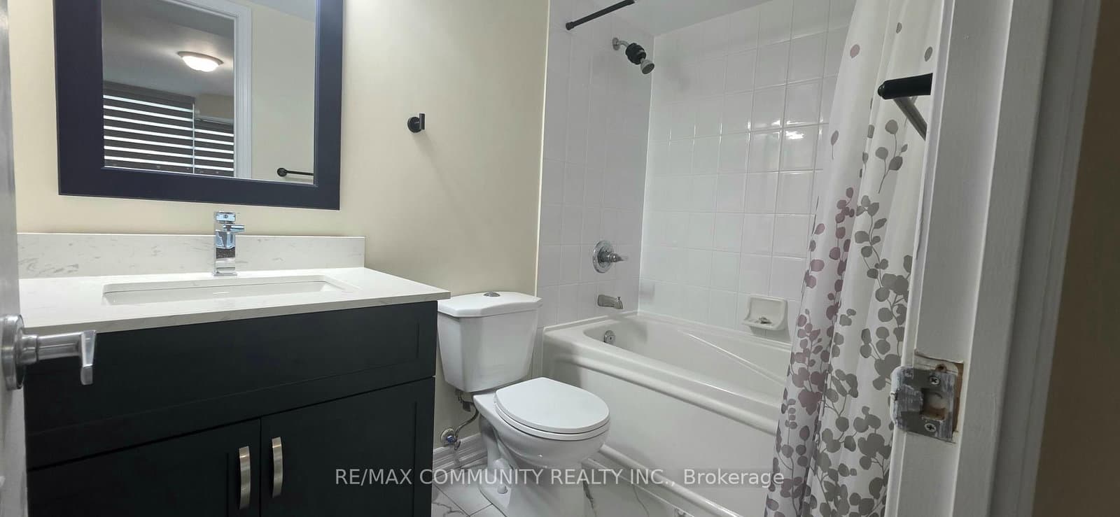 1 Elm Drive W, Unit 304 thumbnail 15