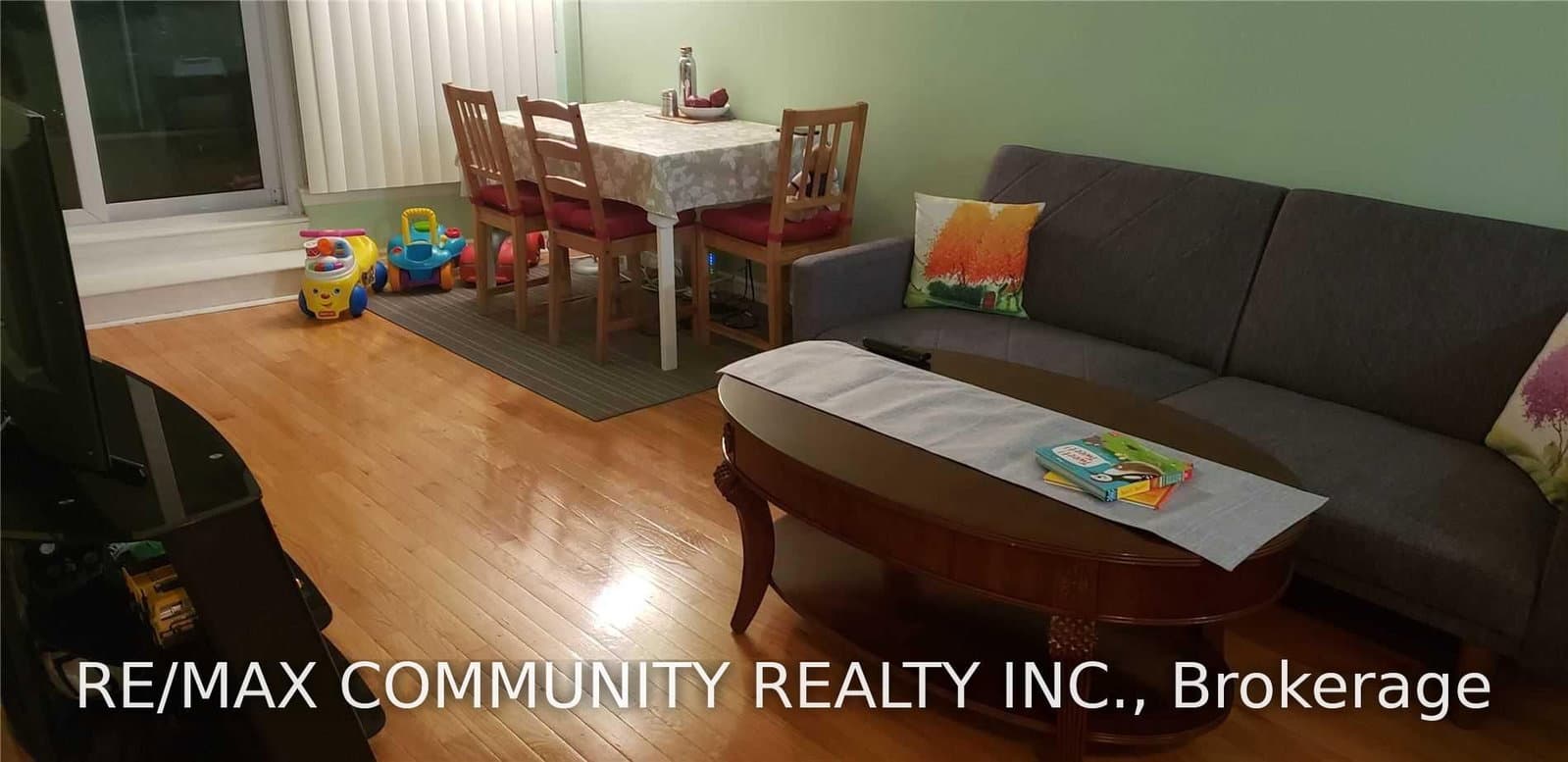 1 Elm Drive W, Unit 304 thumbnail 3