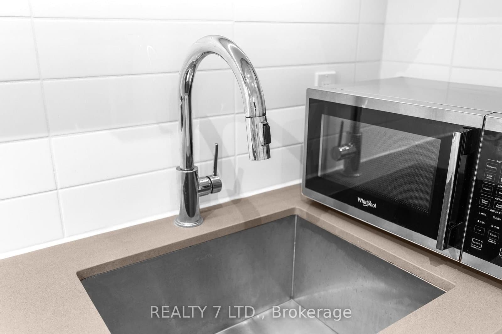 26 Gibbs Road, Unit 1033 thumbnail 13