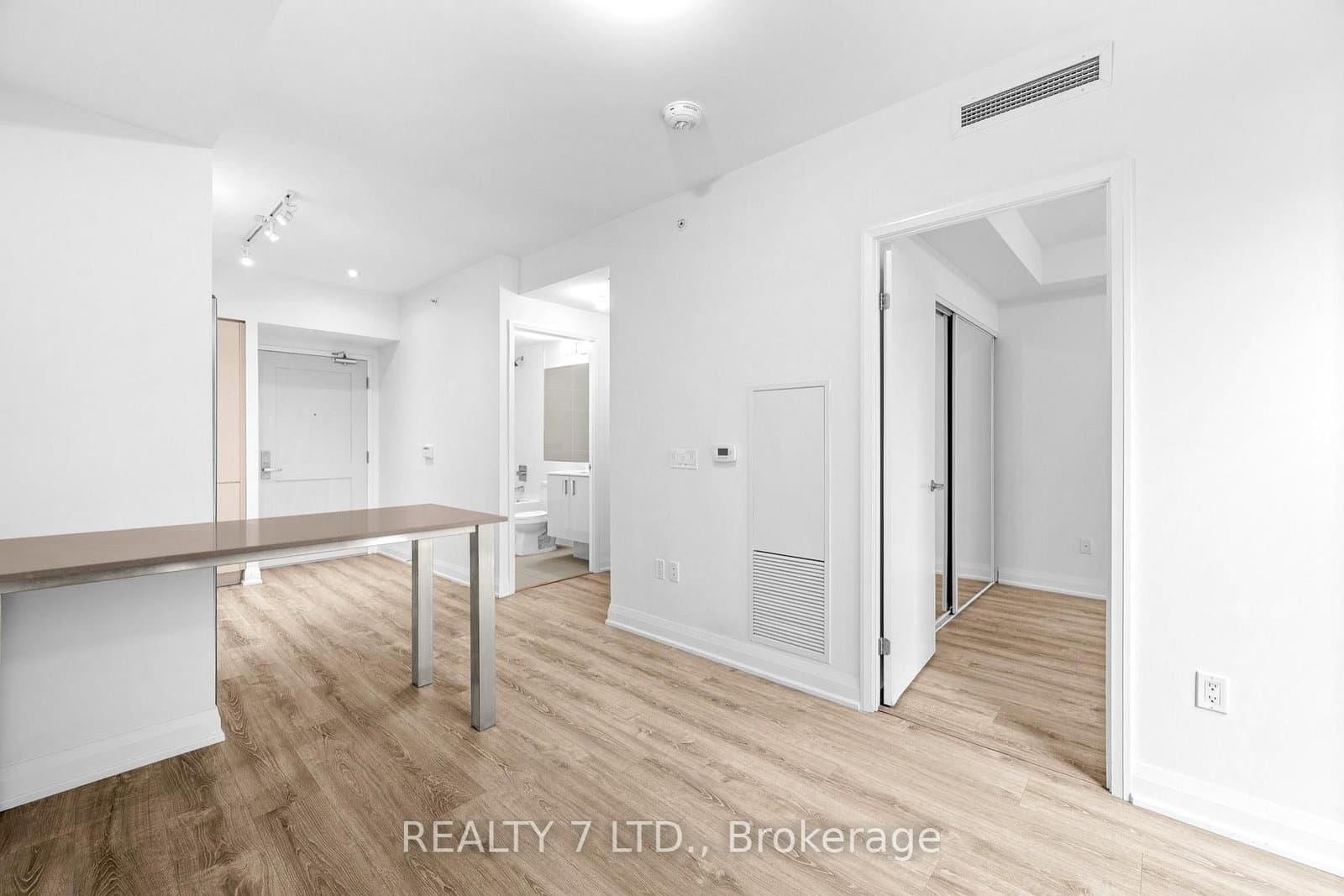 26 Gibbs Road, Unit 1033 thumbnail 18