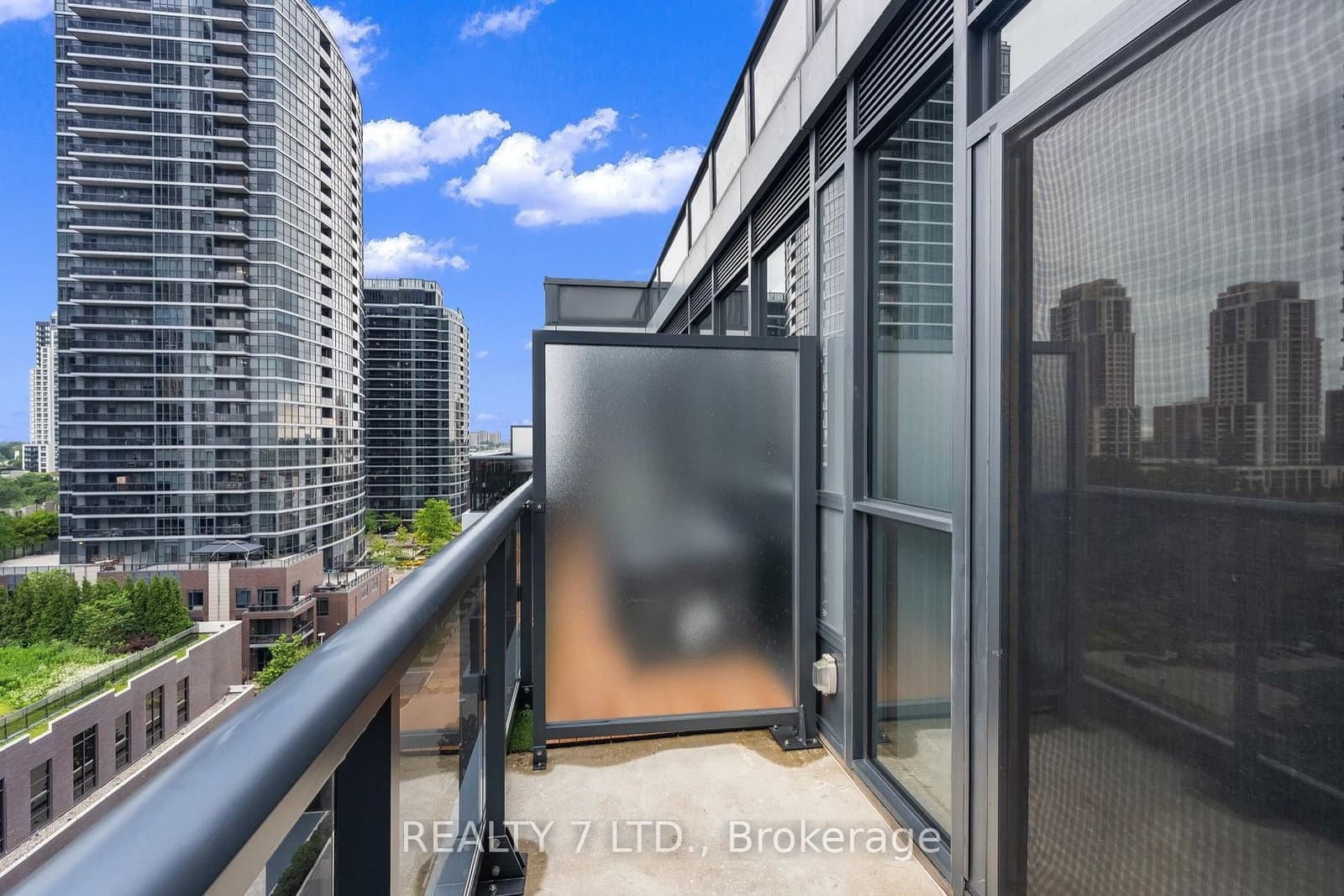 26 Gibbs Road, Unit 1033 thumbnail 21
