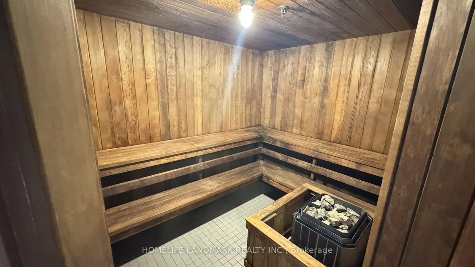 100 County Court Boulevard, Unit 707 thumbnail 32